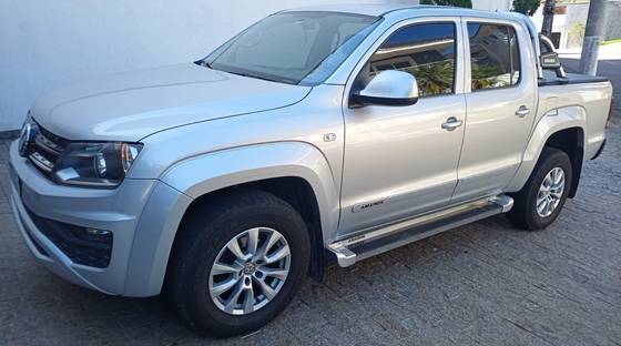 VOLKSWAGEN AMAROK 2.0 COMFORTLINE 4X4 CD 16V TURBO INTERCOOLER DIESEL 4P AUTOMÁTICO VOLKSWAGEN AMAROK 2.0 COMFORTLINE 4X4 CD 16V TURBO INTERCOOLER DIESEL 4P AUTOMÁTICO
